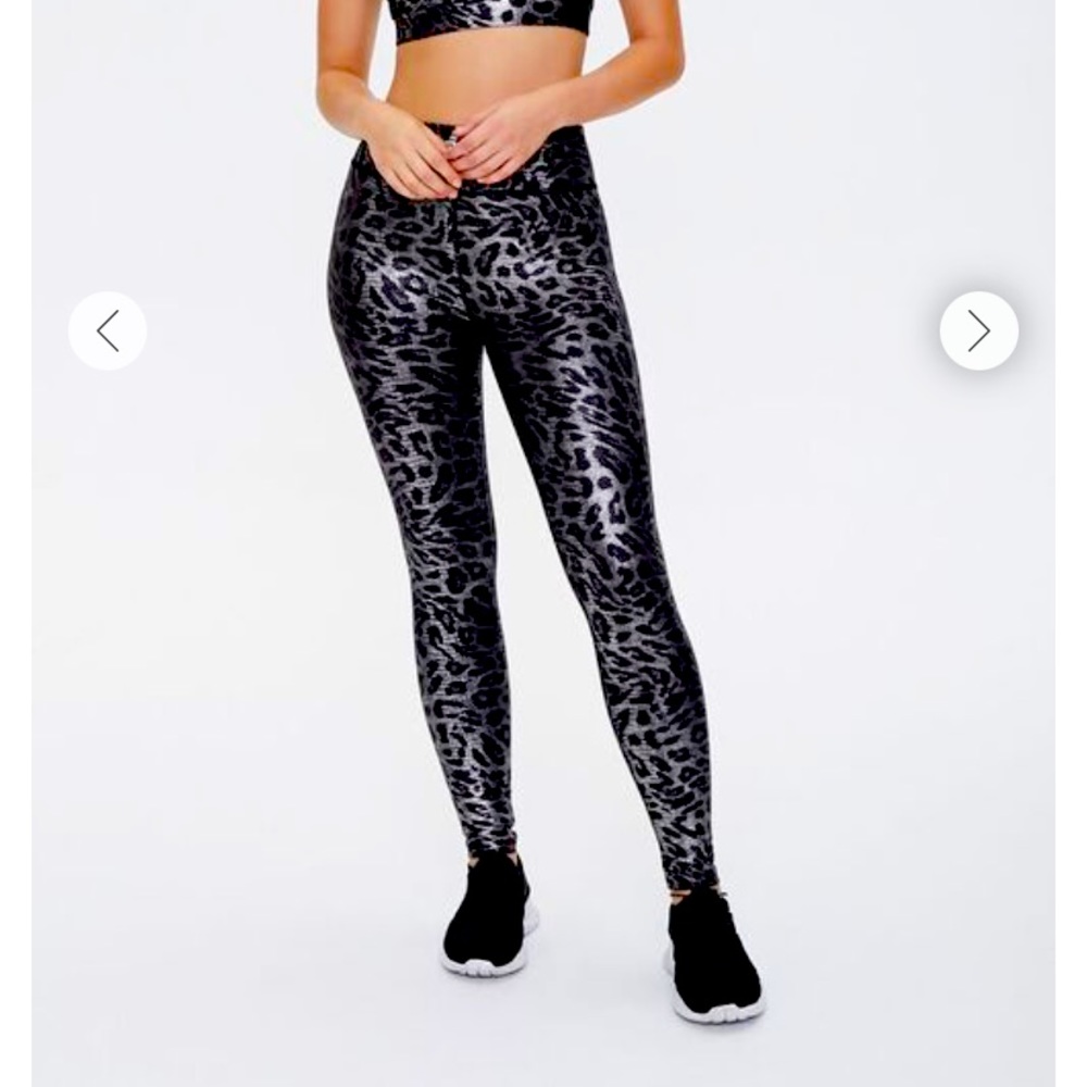 Mettalic leopard cheetah animal print leggings